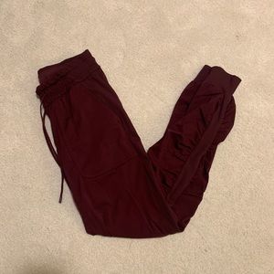 Lululemon Size 4 Joggers